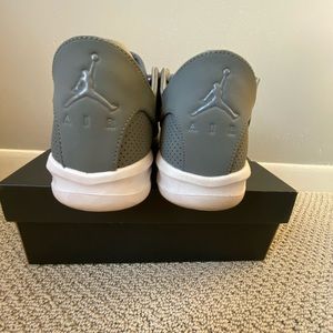 Boys Air Jordan First Class BG